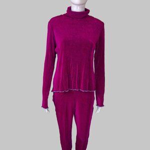Oookies Wear Handmade Magenta 2-Piece Set Long Sleeve Turtle Neck/Leggings Pants
